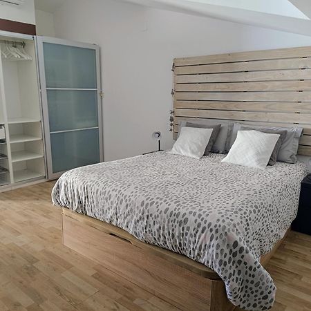 Precioso Duplex Con Terraza A 5 Minutos Playa Y 20 Minutos De Barcelona Apartment Premia De Mar Exterior photo