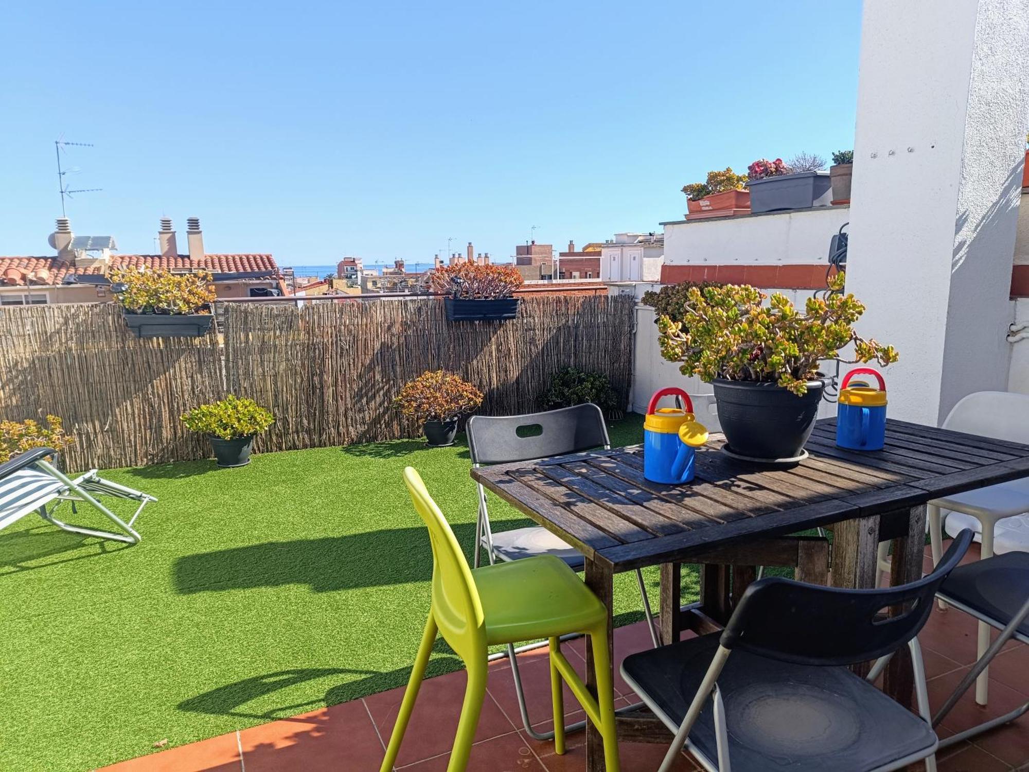 Precioso Duplex Con Terraza A 5 Minutos Playa Y 20 Minutos De Barcelona Apartment Premia De Mar Exterior photo